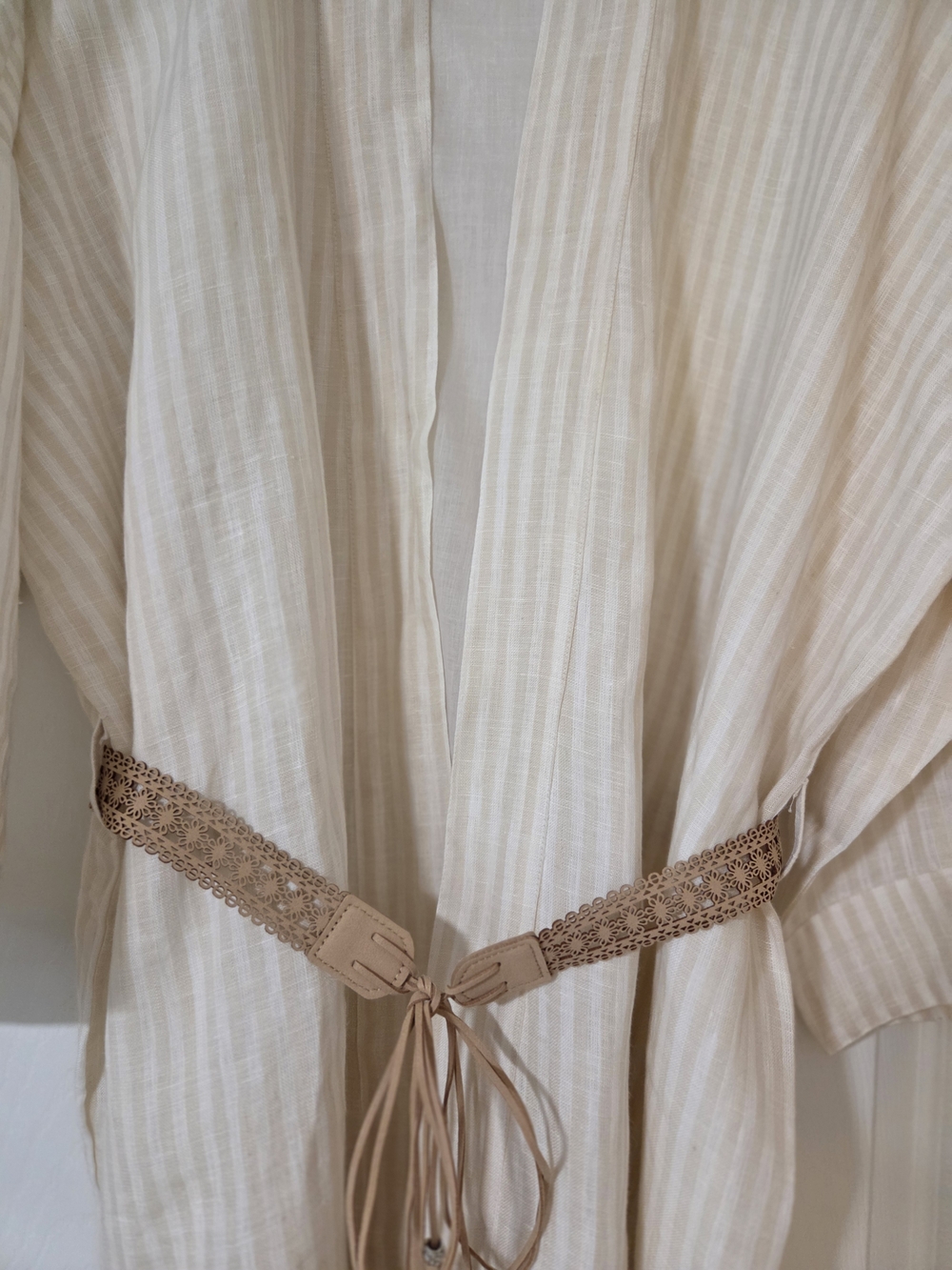 Laude the Label Women's Organic Linen Belted  Kimono Top. OS - Picture 10 of 10